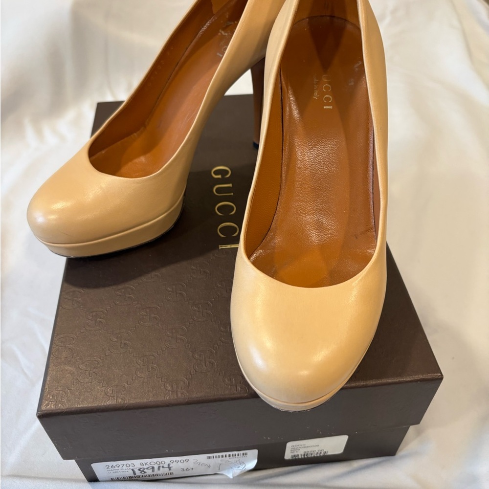 Gucci Women's Beige Leather Heels